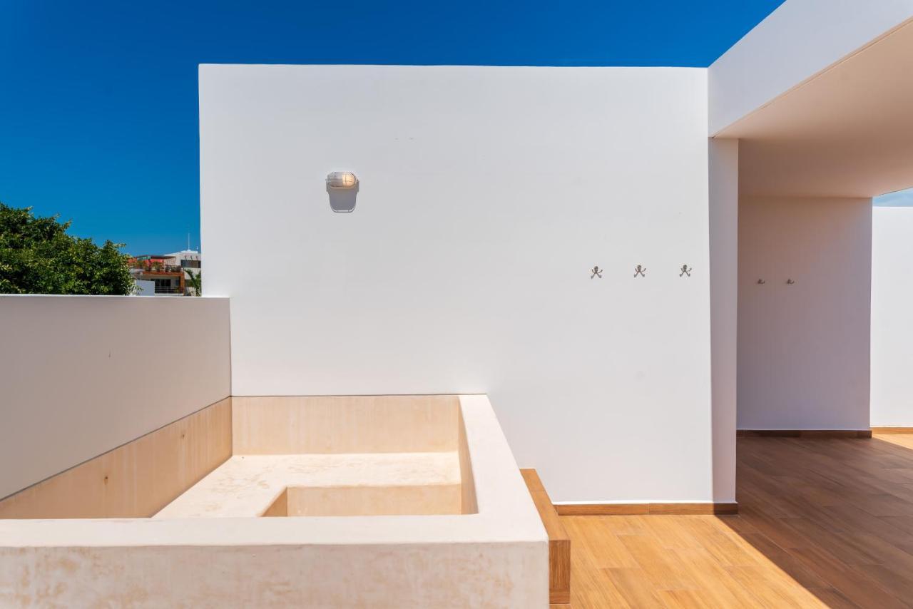 Entire House- 3Br With Private Roof Top Deck Playa del Carmen Exteriör bild