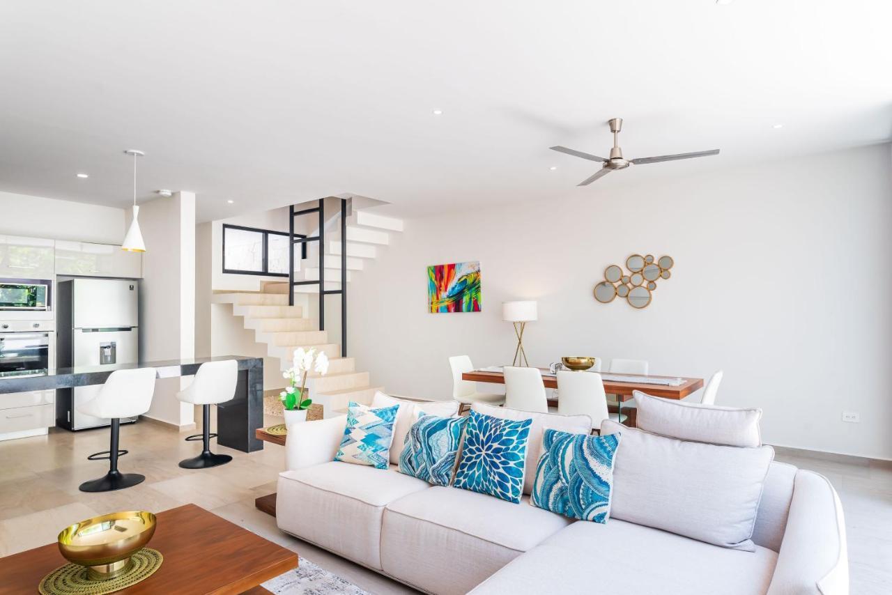 Entire House- 3Br With Private Roof Top Deck Playa del Carmen Exteriör bild