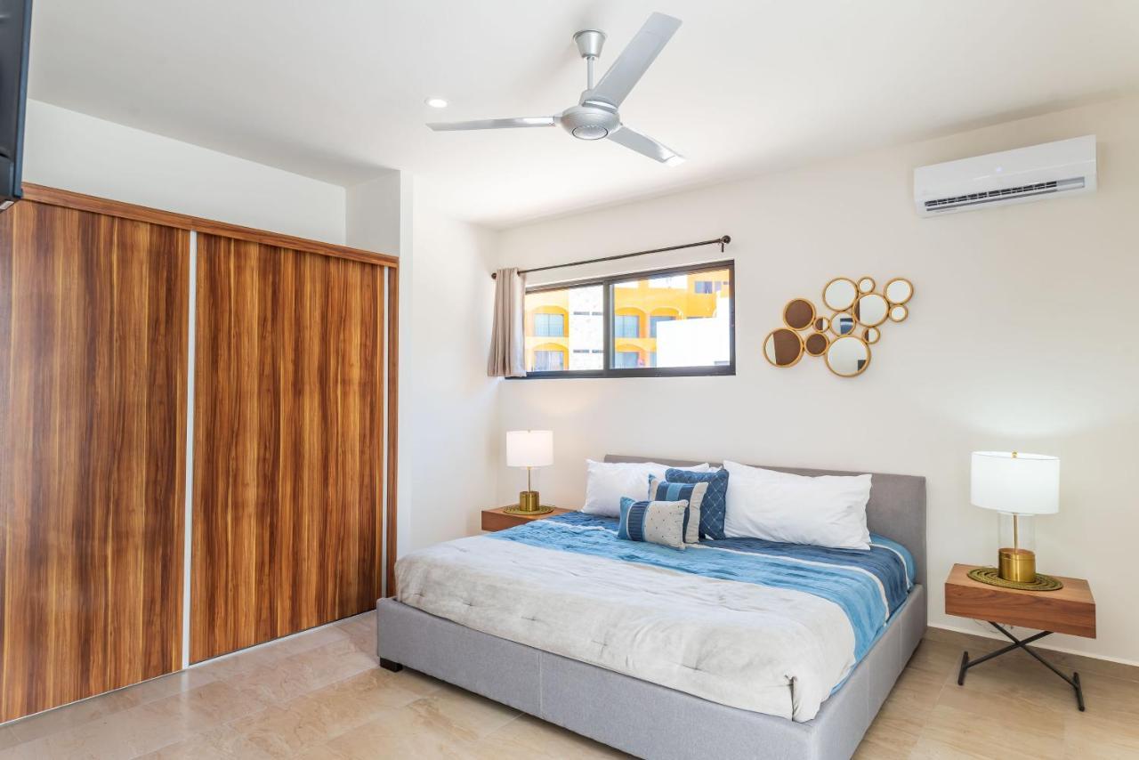 Entire House- 3Br With Private Roof Top Deck Playa del Carmen Exteriör bild