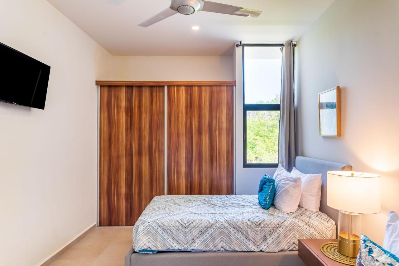 Entire House- 3Br With Private Roof Top Deck Playa del Carmen Exteriör bild