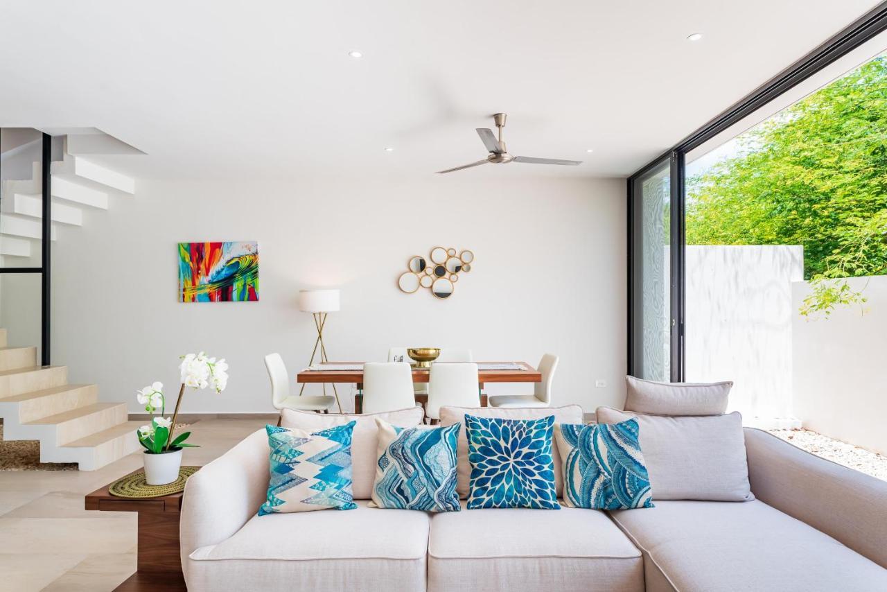 Entire House- 3Br With Private Roof Top Deck Playa del Carmen Exteriör bild