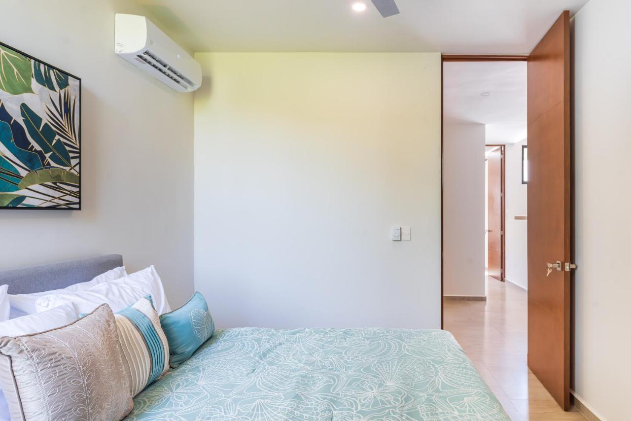 Entire House- 3Br With Private Roof Top Deck Playa del Carmen Exteriör bild