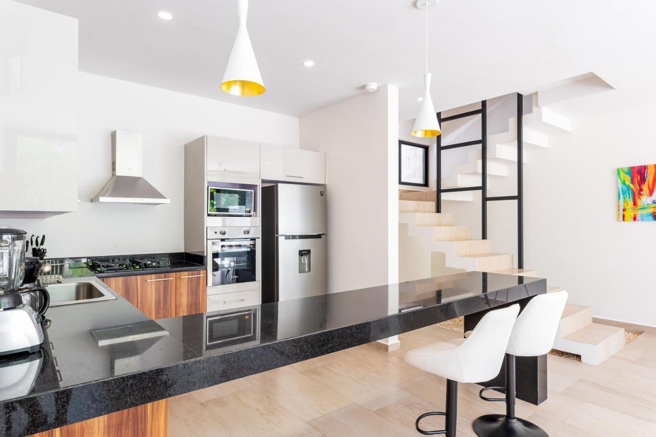 Entire House- 3Br With Private Roof Top Deck Playa del Carmen Exteriör bild